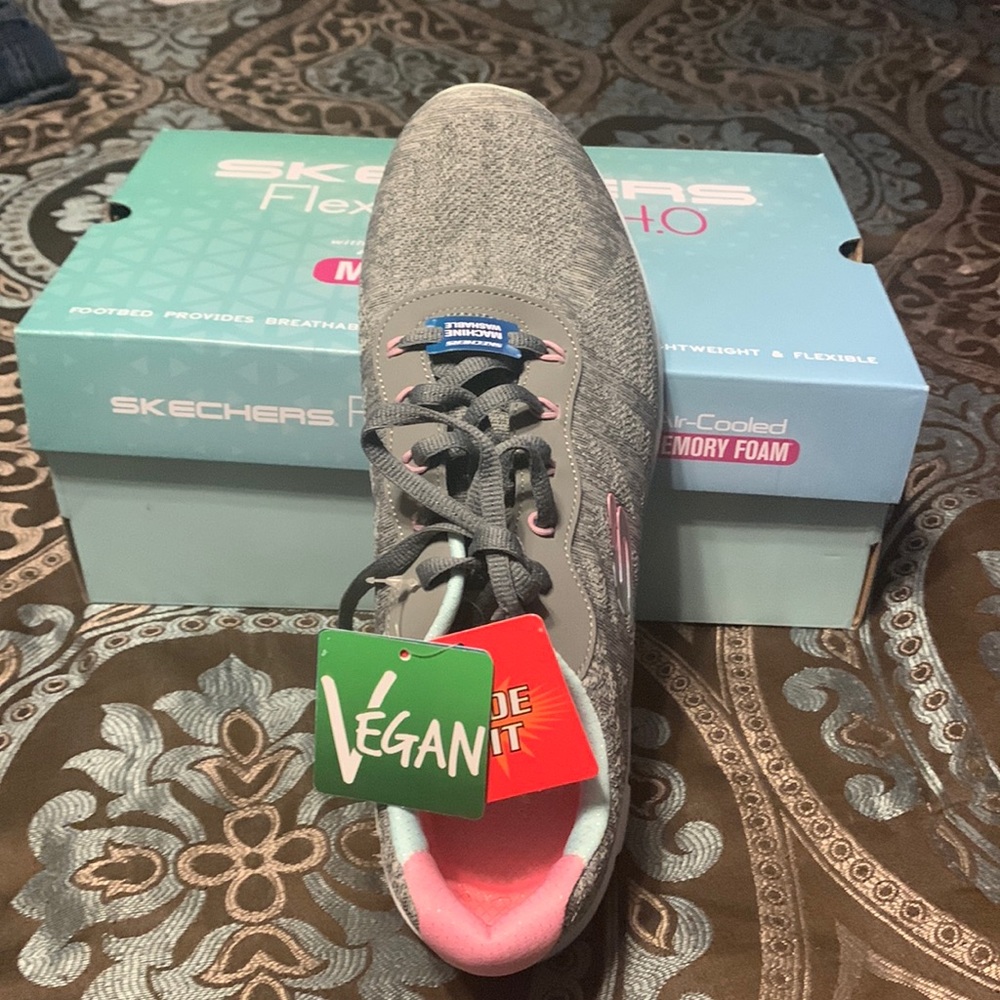 Women shoes Skechers